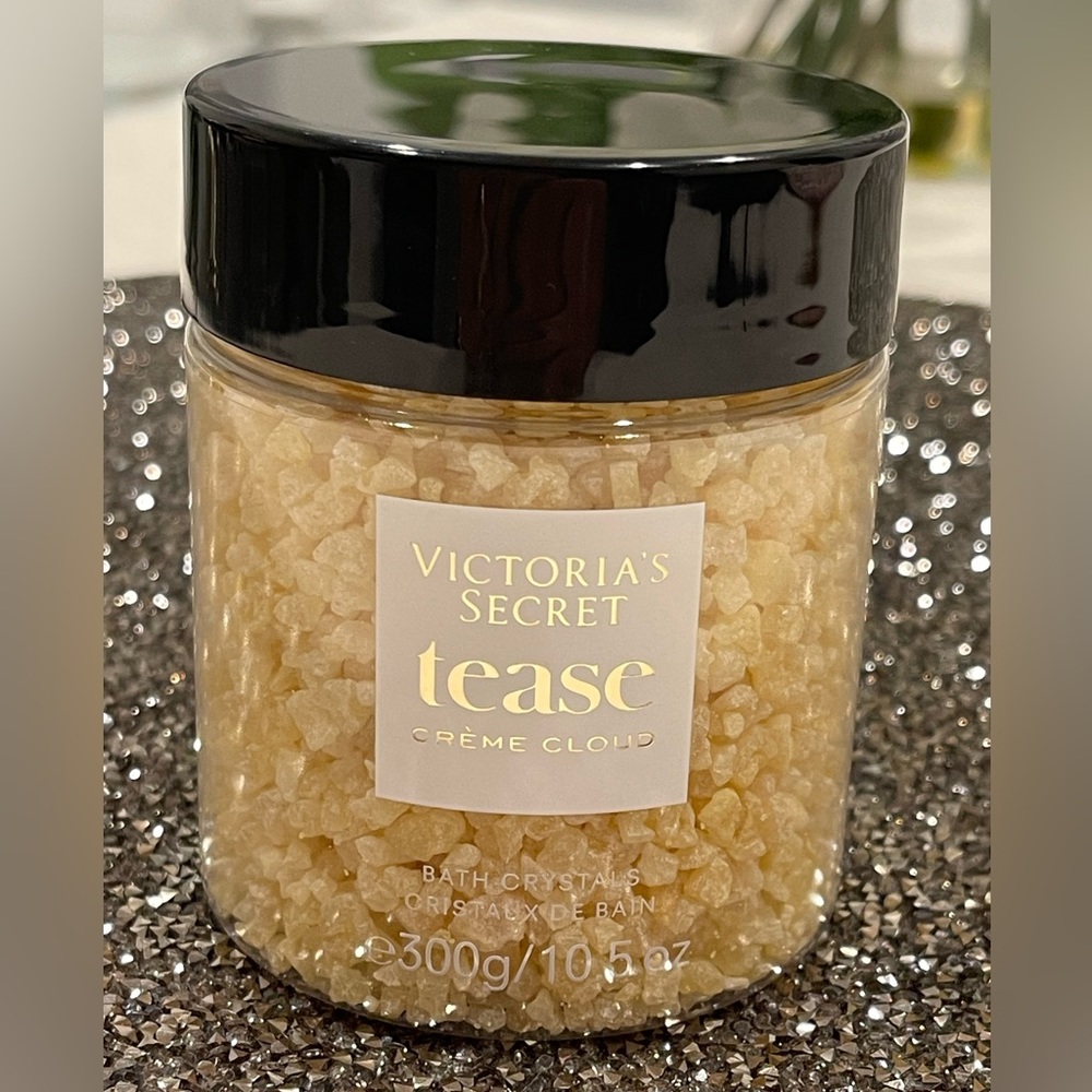 NEW Victoria's Secret Tease Candy Noir Bath Crystals